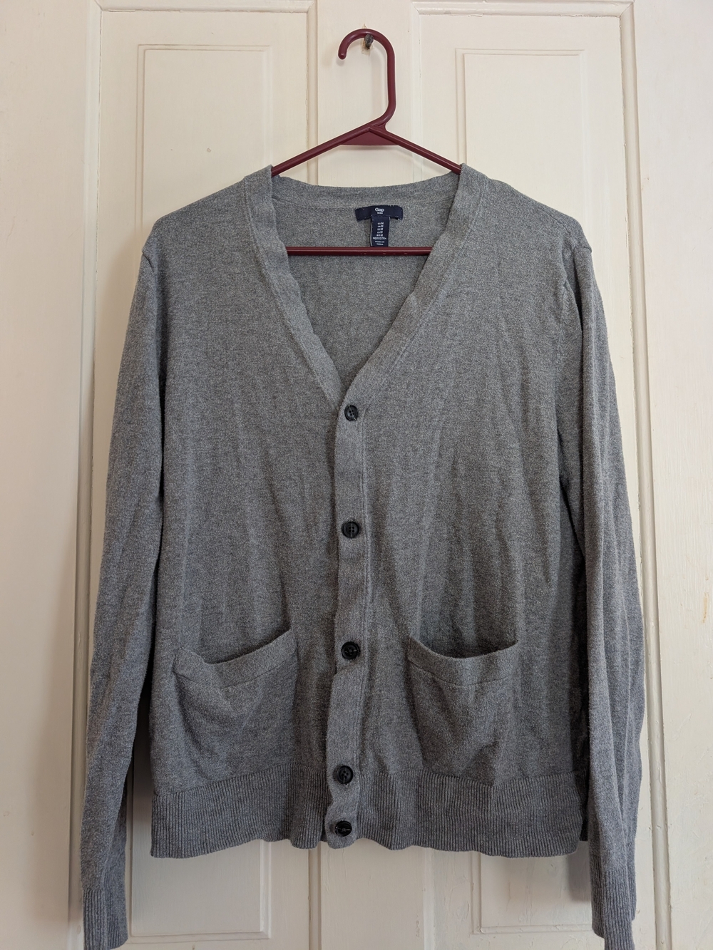 GAP Men's Gray V-Neck Button Cardigan Medium